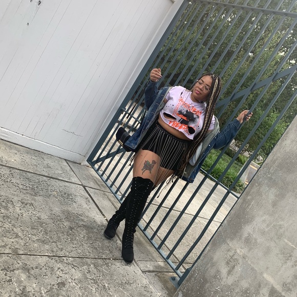 Meet your Posher, Jahnae - Picture 3 of 5